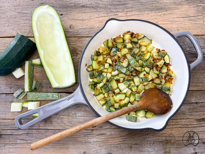 Zucchini braten