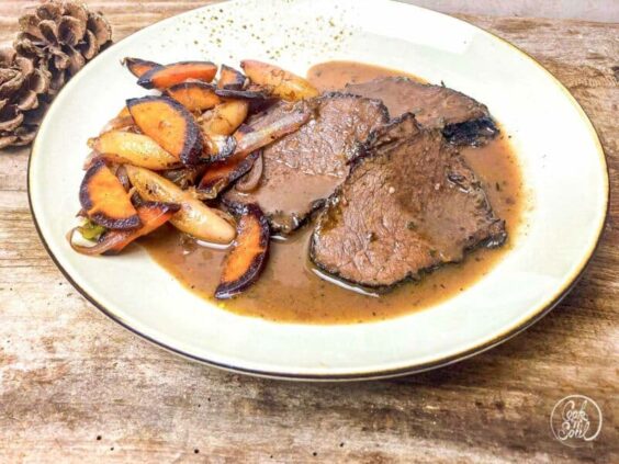 Burgunderbraten: saftiger Rinderbraten mit Niedrigtemperatur – Cook &amp; Soul