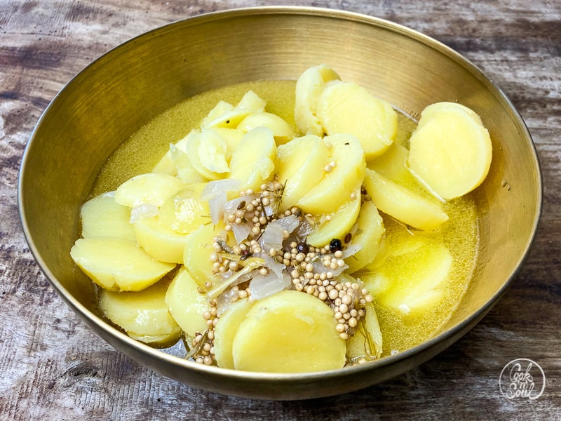 Kartoffelsalat Rezept mit Gurkenwasser