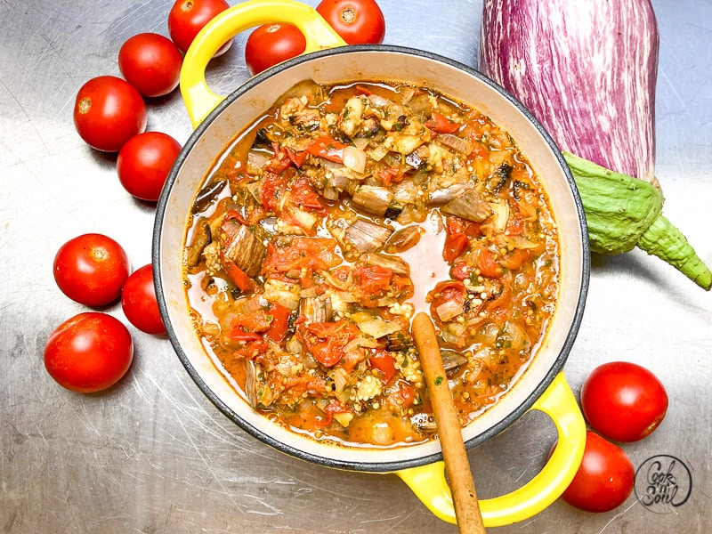 Tomatensauce mit Auberginen