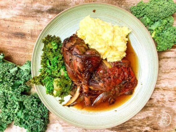 Geschmorte Lammhaxe in Rotweinsauce – Cook &amp; Soul