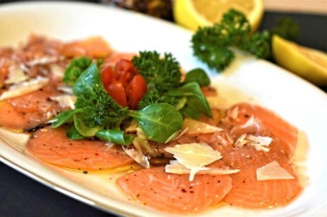 Lachs Carpaccio Mit Parmesan Und Zitrone Cook Soul lachs-carpaccio-mit-parmesan-und-zitrone-cook-soul